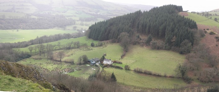 Garnwen seen from afar